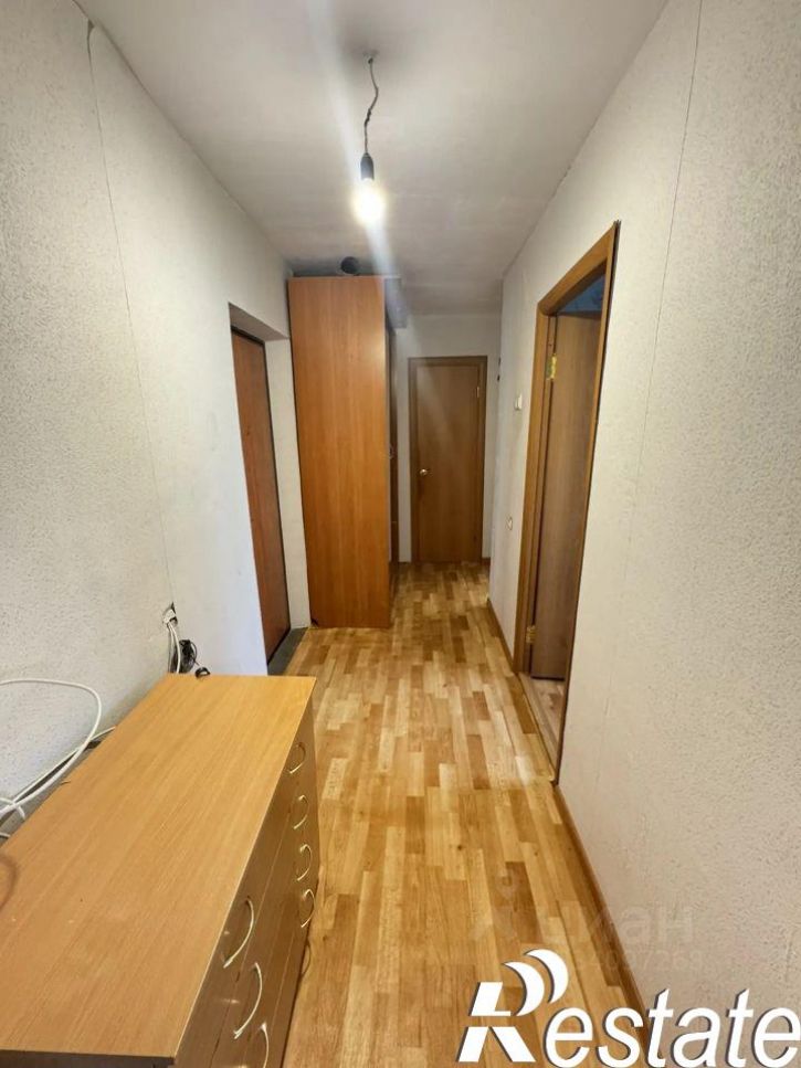 2-комн квартира улица Емлина, 10,  д. 10