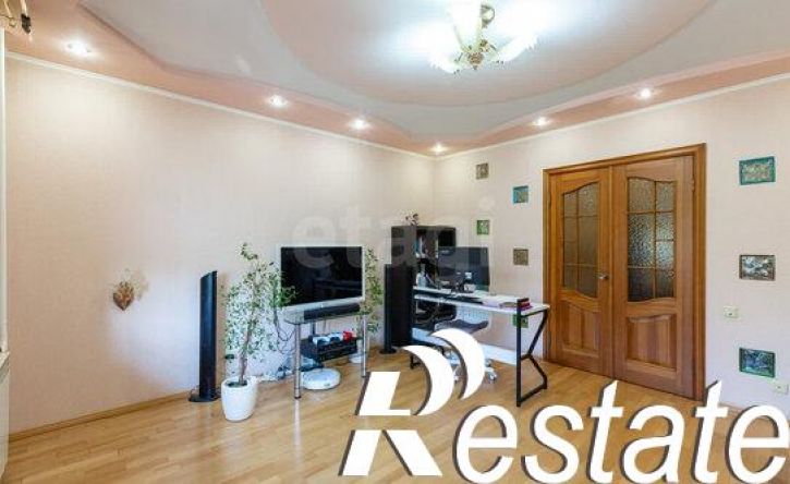 3-комн квартира улица Данилова, 11,  д. 11