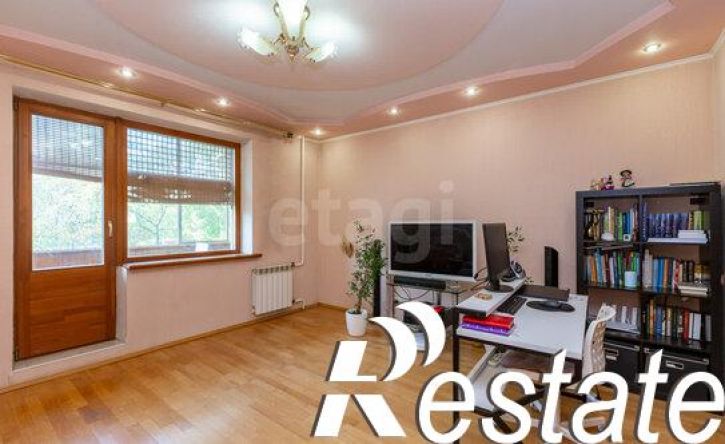 3-комн квартира улица Данилова, 11,  д. 11