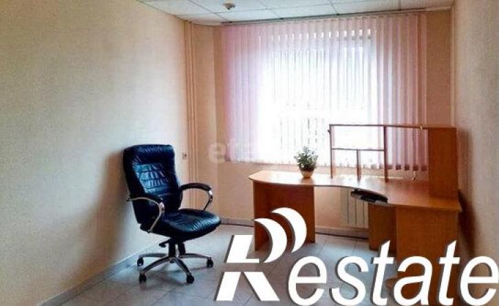 5-комн квартира улица Чекистов, 9,  д. 9