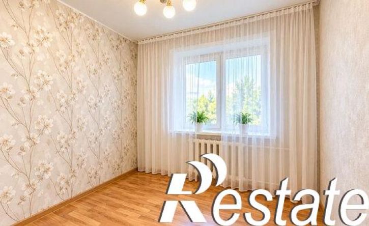 2-комн квартира улица Емлина, 10,  д. 10