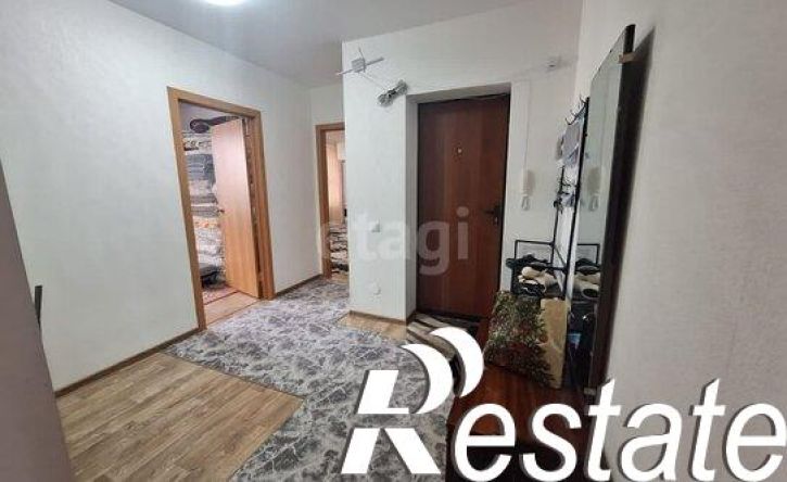 4-комн квартира улица Сакко и Ванцетти, 10,  д. 10