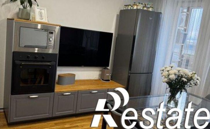 2-комн квартира улица Строителей, 31,  д. 31
