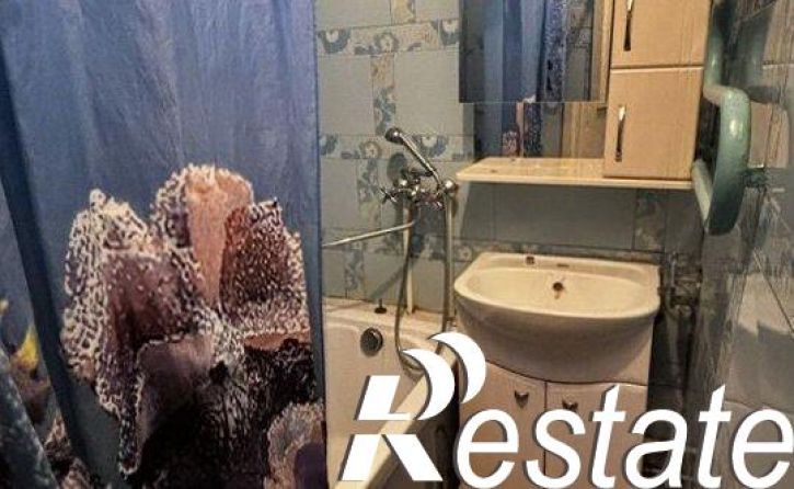 3-комн квартира проспект Космонавтов, 24Б,  д. 24Б
